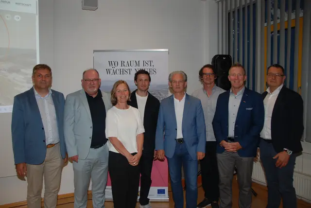 Erstes Wirtschafts-Symposium
