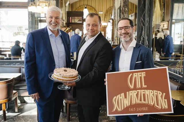 Traditionscafé krönt 165-jähriges Bestehen mit eig