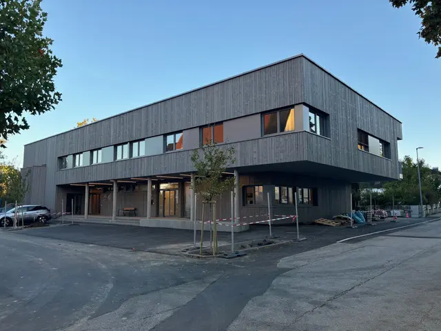Das Gemeindedienstleistungszentrum Neuhofen ist die multifunktionale Servicedrehscheibe für die Bevölkerung in der 6.845-Einwohner-Gemeinde im Tor zum Kremstal. | Foto: Marktgemeinde Neuhofen