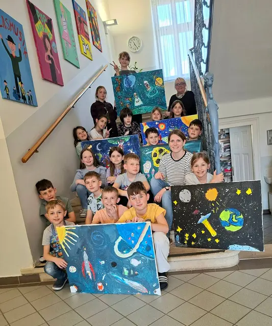 Kinderkunst begeistert bei Vernissage in Ebenthal