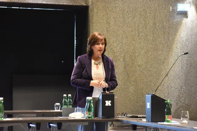 Birgit Obermüller erklärte, dass in ihrer Zeit als Direktorin von einer 2-Millionen-Euro-Investition gesprochen wurde.  | Foto: Barbara Fluckinger