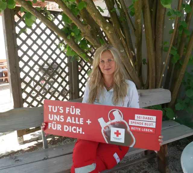 16-mal Blut gespendet - Bettina setzt ein starkes Zeichen!