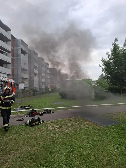 Zwei Brände hielten Linzer Berufsfeuerwehr auf Trab
