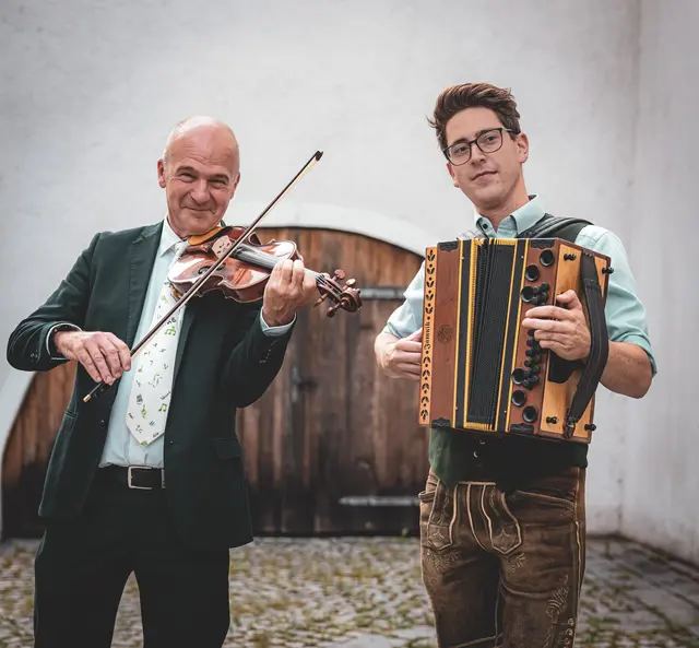 Eine musikalische Reise durch zwei wunderbare Welten