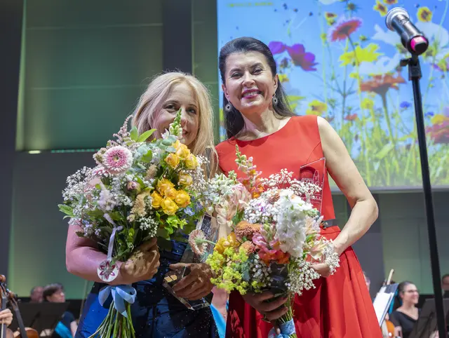 Iva Schell und Zoryana Kushpler. | Foto: Rene Brunhölz 