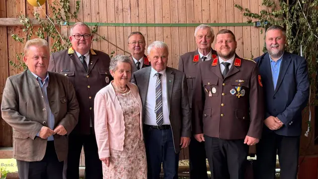 Friedersbach feiert verdienten Feuerwehrkameraden