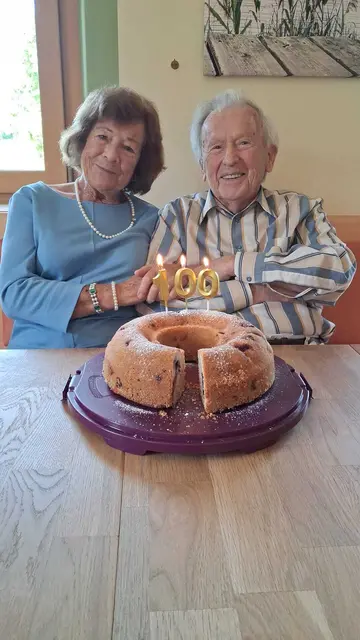 Gottfried Weinmann mit seiner Gattin Marie-Luise, mit der er seit 67 Jahren verheiratet ist. | Foto: Raphael Mühlbacher/MeinBezirk