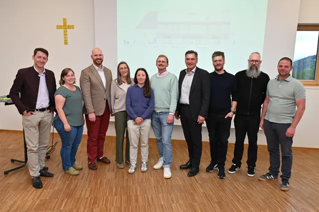 Großer Andrang bei Präsentation des Schul-Neubaupr