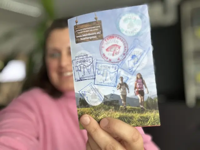 Trotz schlechtem Wetter – dieser Wanderer hat seinen Pass vo