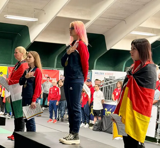 Anja Vickovic und Paula Polanscak aus Kroatien.