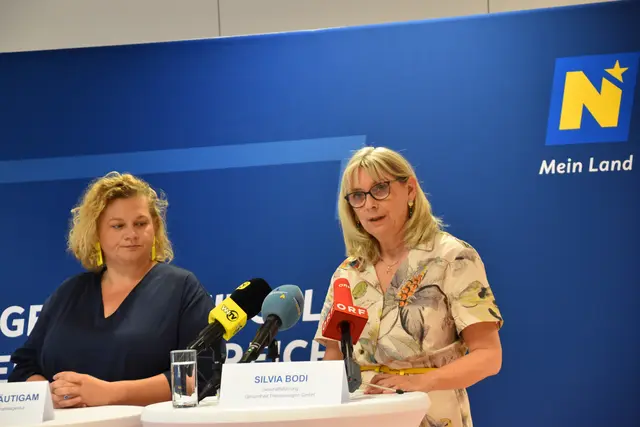 Vorständin NÖ LGA Elisabeth Bräutigam, Geschäftsführerin Gesundheit Thermenregion GmbH Silvia Bodi. | Foto: Mirjam Preineder