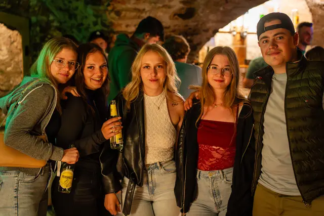 Die Burgruine Reichenau bebte beim Fest der Landju