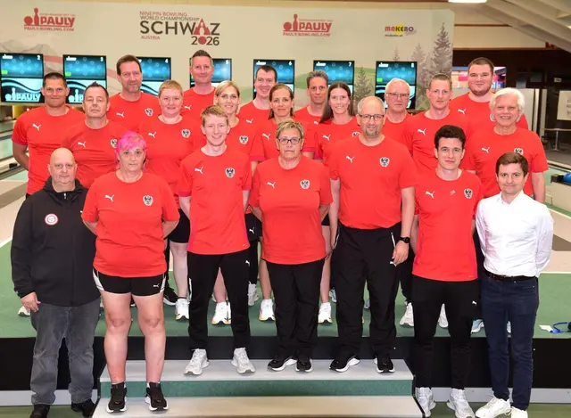 Das österreichische Team mit allen Betreuern.