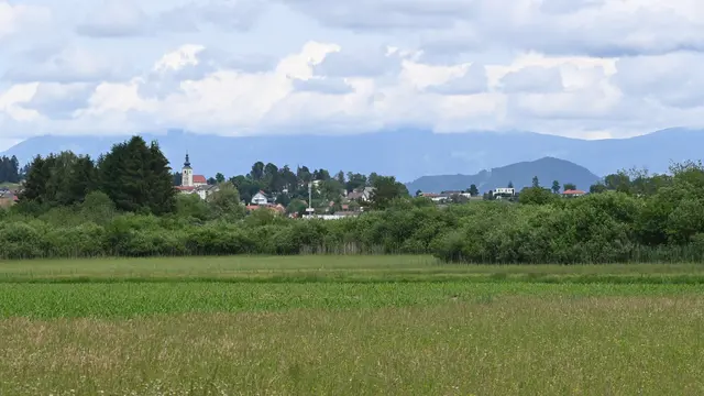 Im Gebiet des Klopeiner Sees, (1) Zum Gösselsdorfe