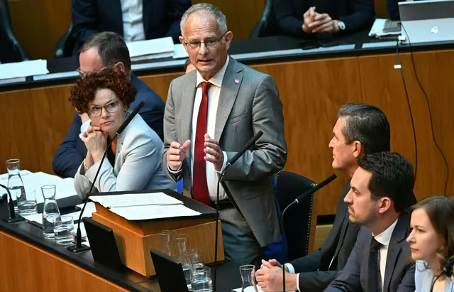 Finanzminister legt mit Budgetrede Karten auf den Tisch