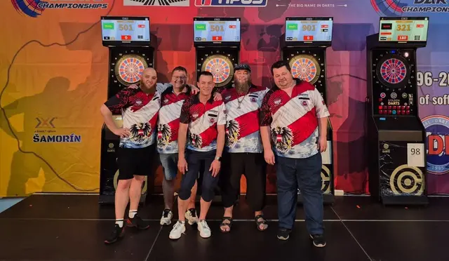 "Wir wollten zu viel, machten uns zu viel Druck und deshalb zu viele Fehler", waren die Teilnehmer des Dartclub Schärding an der Electronic Dart EM 2026 mit ihrem Abschneiden im Team-Bewerb unzufrieden. Sie belegten im B-Level-Mannschaftsbewerb den 17. Platz.   | Foto: Dartclub Schärding