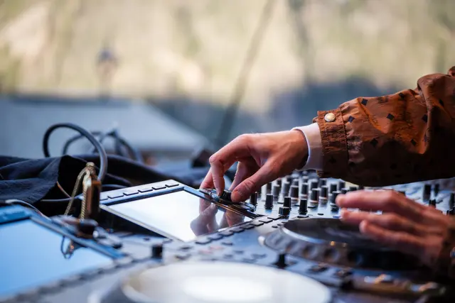 [Anzeige] Bergluft, Beats und bester Ausblick: Söl