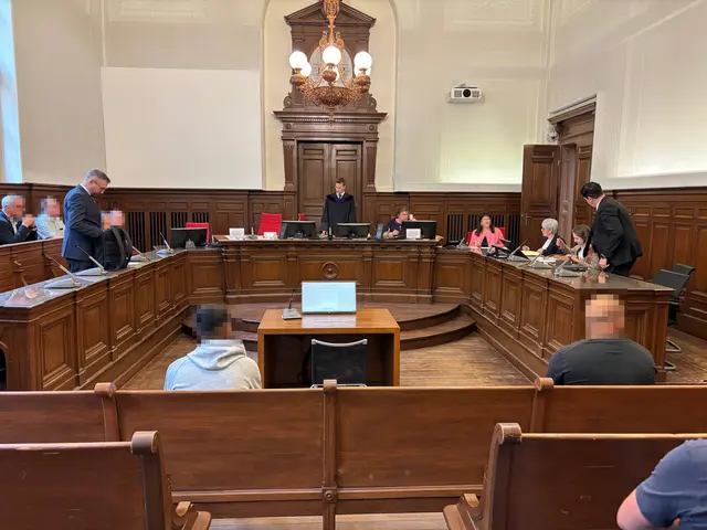 Ex-Pfleger erbeutet Gold in sechsstelliger Summe – Mittäter 