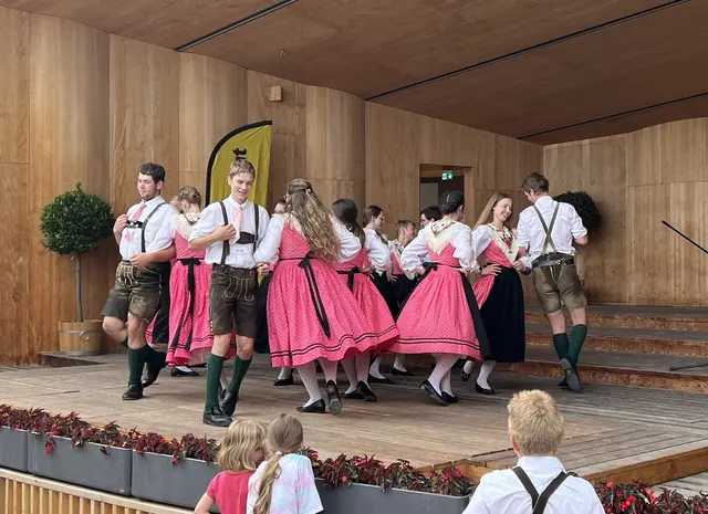 Ischler Trachtler laden zum Festabend mit viel Musik und Tan