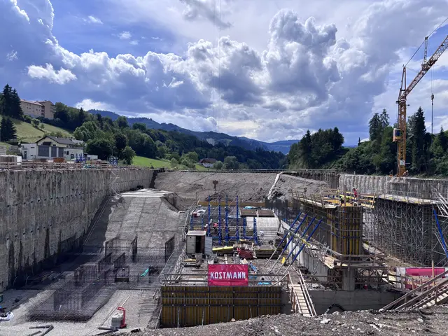 Die Baustelle in der Mur in Judenburg.