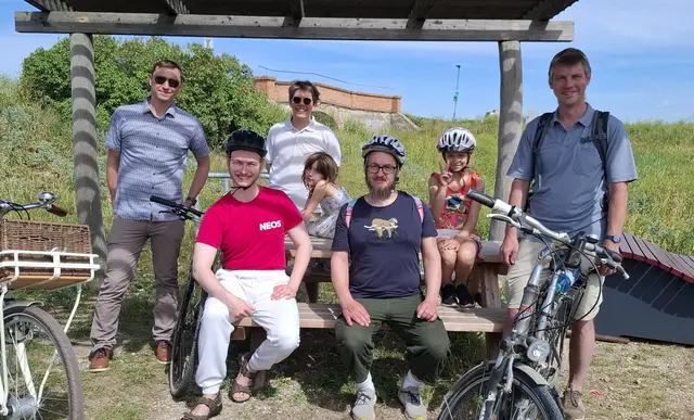 Die NEOS testen in Wiener Neustadt die beste Radroute