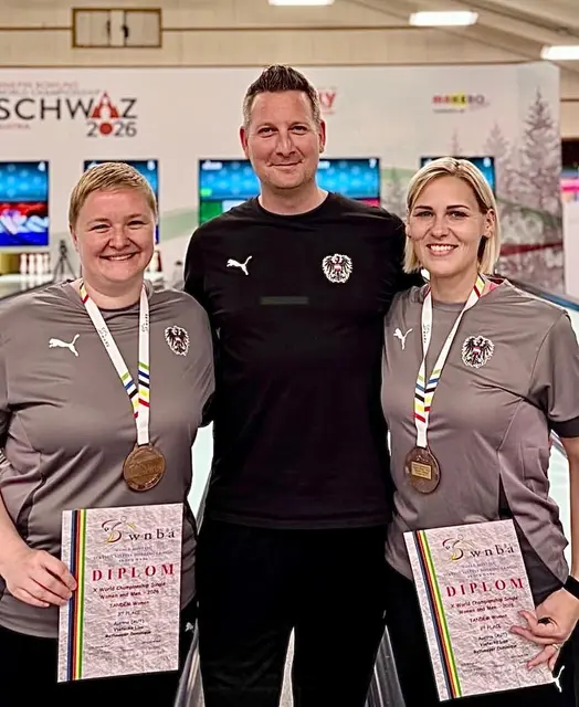 Lisa Vsetecka, Dominique Rathmayer und Thomas Pfeiffer.