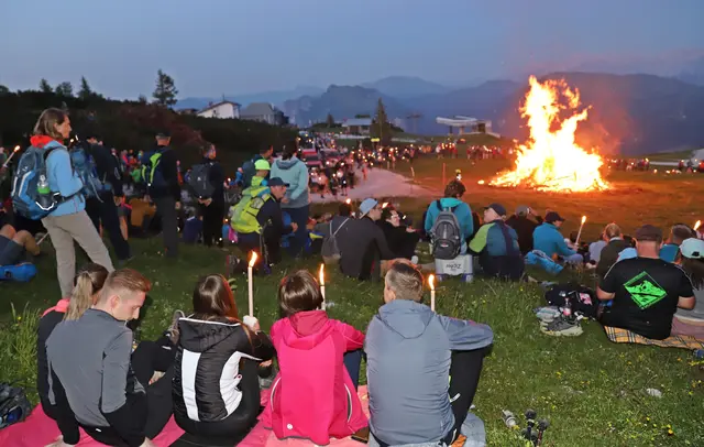Großes Sonnwendfeuer 2026 – Ein unvergessliches Erlebnis war