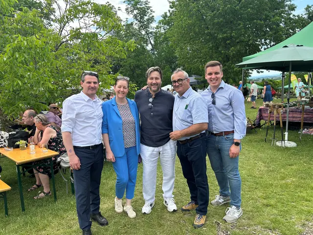 Christoph Zarits, Melanie und Jürgen Csencsits, Norbert Sulyok und Matthias Wukitsch | Foto: ÖVP Bezirk Oberwart