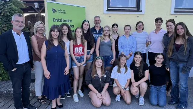 Zwölf Mädchen bewiesen handwerkliches Geschick
