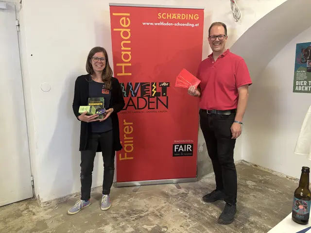 Um den Umbau des neuen Geschäfts zu finanzieren, bietet der Verein Fair leben und handeln Verleihscheine um 145 Euro an und hat ein Crowdfunding-Projekt gestartet, bei dem Sponsoring-Pakete verkauft werden.  | Foto: MeinBezirk/Michelle Bichler