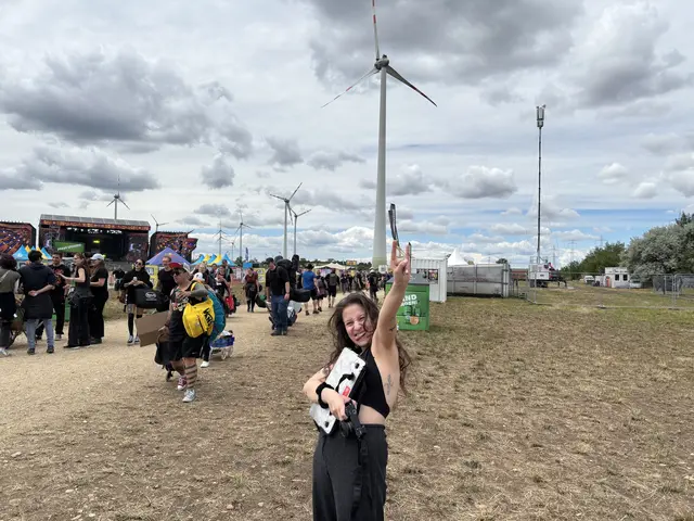 MeinBezirk ist alle Tage am Nova Rock für euch für Ort. | Foto: Anna Triebaumer / MeinBezirk