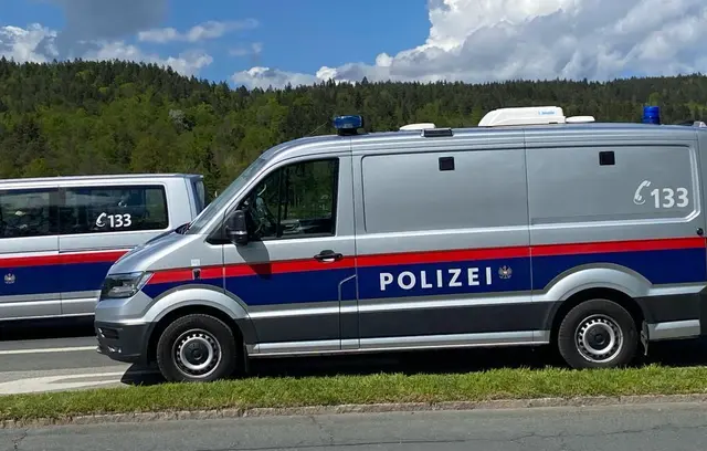 An den drei Kontrolltagen wurden rund 150 Lkw intensiv kontrolliert. (Symbolfoto) | Foto: MeinBezirk/Evelyn Wanz