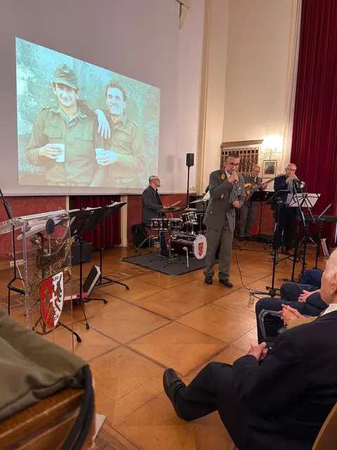 Seinen beruflichen Werdegang präsentierte Michael Jedlicka in einem eigens gestalteten Video. | Foto: Schultes