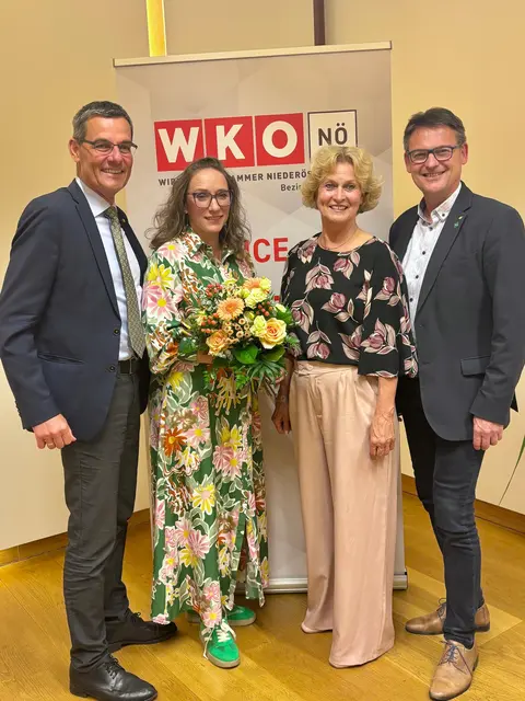 Bezirksstellenobfrau Margarete Jarmer begrüßte gemeinsam mit ihrem Team zahlreiche Gäste aus Wirtschaft, Politik und Verwaltung. | Foto: Markus Kahrer
