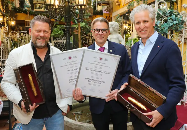 Marchfelderhof ehrt Johann-Philipp Spiegelfeld und Mike Süss