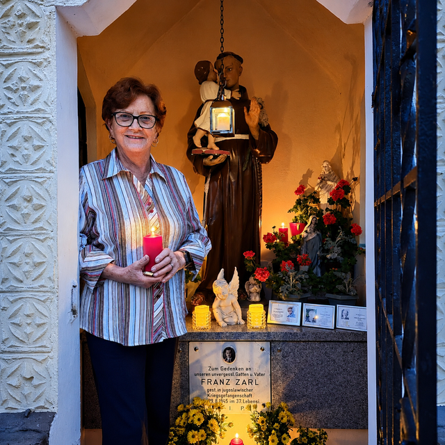 Grete Brandstetter vor der Antonius-Kapelle in Amstetten.
 | Foto: Zarl