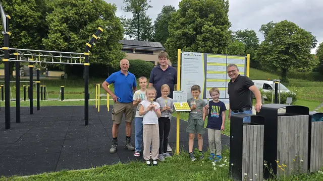 Gemeinde Seewalchen setzt Ideen der Volksschulkinder um