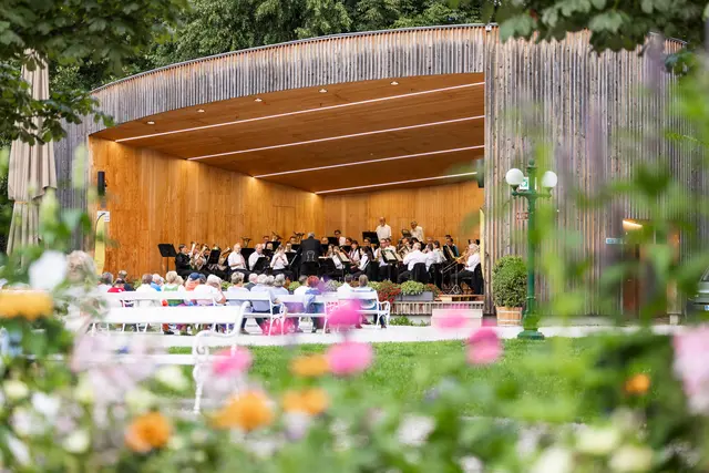Kurkonzerte der Salinenmusikkapelle Bad Ischl starten in die