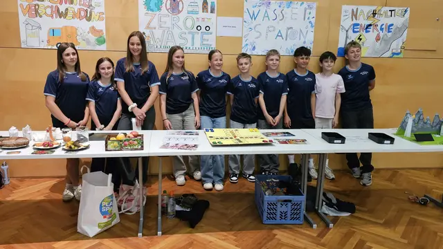 Schulen aus der Region präsentierten ihre Projekte. | Foto: MeinBezirk