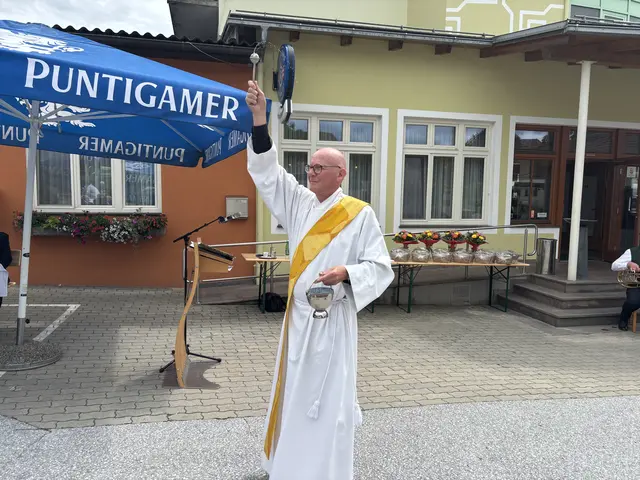 Diakon bei Segnung