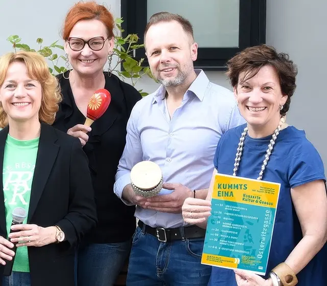 Kummts-eina-Wirt:innen und -Musikerin Sabine Neibersch, Margit Kostwein (Kosterei-Wirtin), Malisa "Martin" Martinesic (Salas-Wirt), Patrizia Venturelli (Pazzeria-Wirtin). | Foto: Kummts eina
