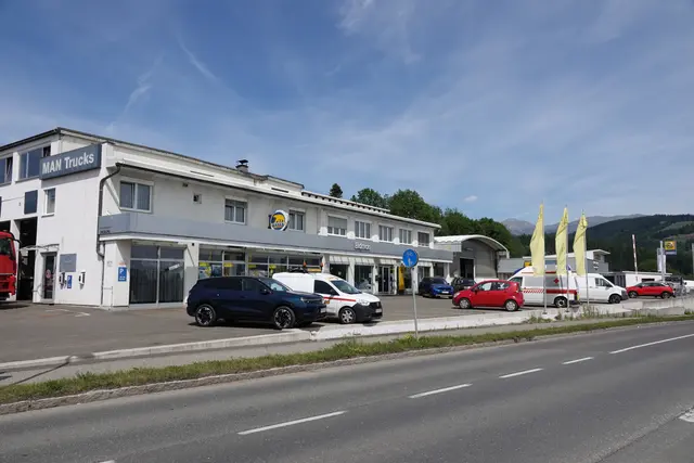 Die persönliche Beratung und die Familientradition gepaart mit hochqualifizierten Mitarbeitern und modernster Technik sprechen im Autohaus Bidmon für sich. | Foto: Bidmon