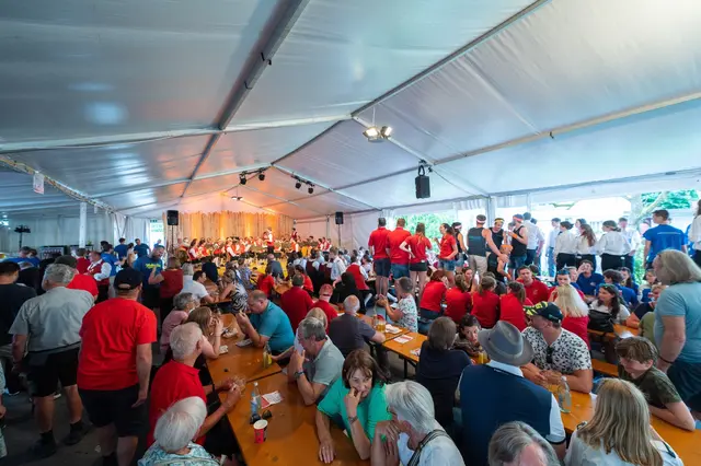 Hatlerdorf feiert Dorf-Fäscht: Die Hatler Musig lädt erneut zu einem Wochenende voller Musik, Begegnungen und gemütlicher Feststimmung in den unteren Kirchweg ein. | Foto: Verein Hatler Musig