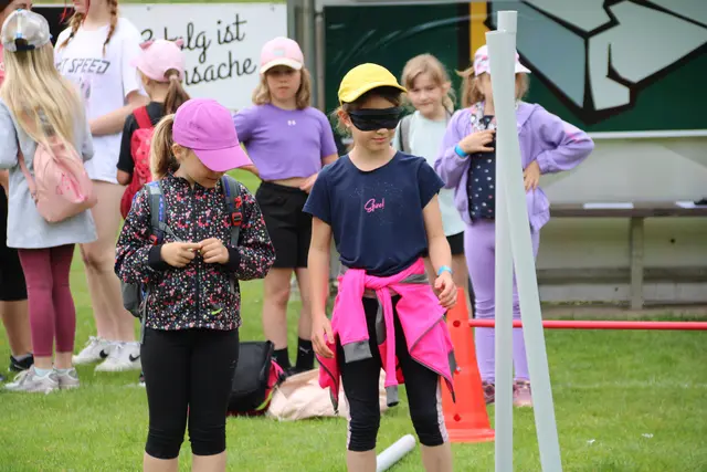 Die Kinder beteiligten sich begeistert an den Aufgaben.