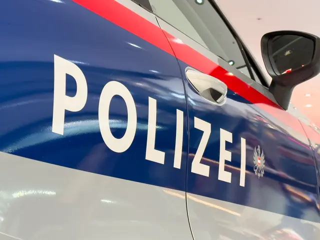 Nach Abschluss der Ermittlungen wird der Mann angezeigt (Symbolfoto) | Foto: stock.adobe.com/at/HelgaQ