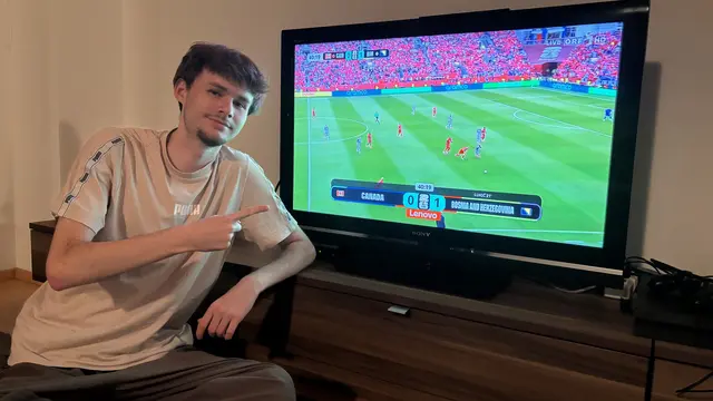 Das Spiel Kanada vs Bosnien-Herzegowina habe ich zuhause vor dem Fernseher in Fieberbrunn verfolgt. | Foto: MeinBezirk/Pali