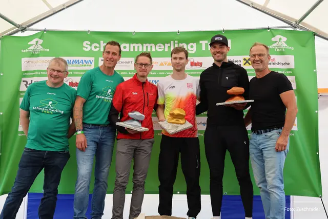 Siegerehrung mit den besten Herren beim Schwammerling-Trail | Foto: Zuschrader