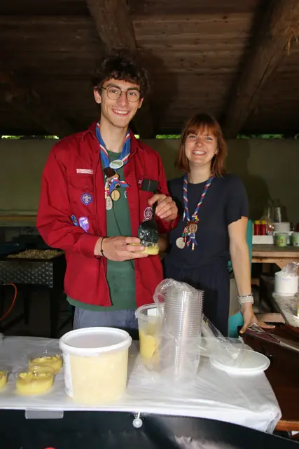 Fabian mit Gruppenleiterin Johanna 