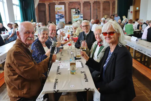 Gute Laune herrschte beim PVÖ-Frühschoppen in Feldkirchen  | Foto: Edith Ertl