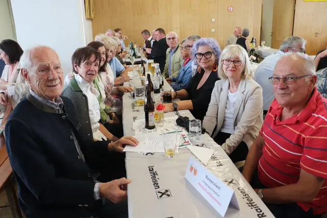 PVÖ-Obmann Werner Grubholz kam mit einer Abordnung der Ortsgruppe Kalsdorf | Foto: Edith Ertl